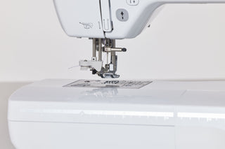 Brother Innov-is F560 Sewing Machine + Free Creative quilt kit (QKF3) worth £158.99