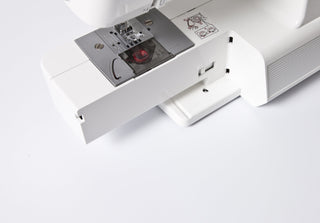 Brother XR37NT Sewing Machine - Auto needle threader, 37 stitch patterns, Hard cover, Great spec